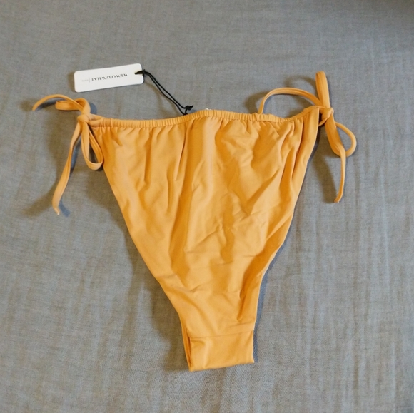 WeWoreWhat Ruched Bikini Bottoms Gold Orange - Picture 3 of 6